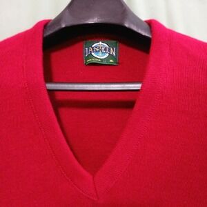 Vintage JANTZEN Red V-Neck Sweater Men's XL Made in USA NWOT Classic Academia